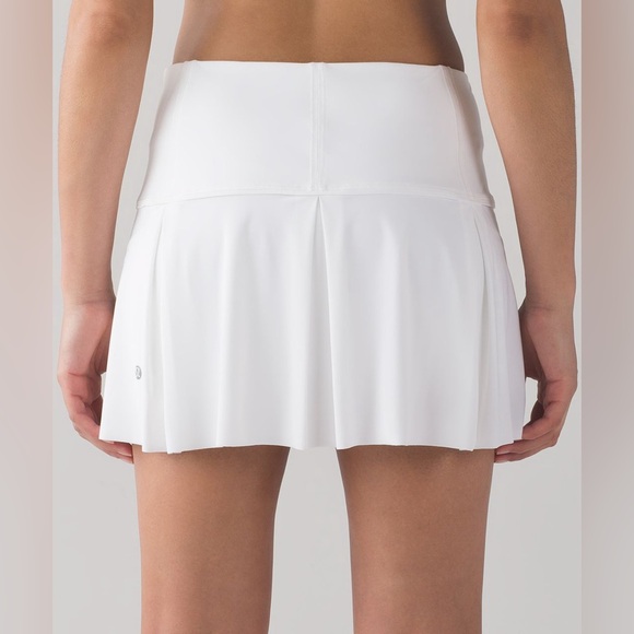 Lululemon Lost In Pace Skirt White Size 8 - Picture 4 of 11